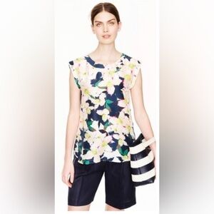 J. Crew Sleeveless Top in cove floral.
Size 2P